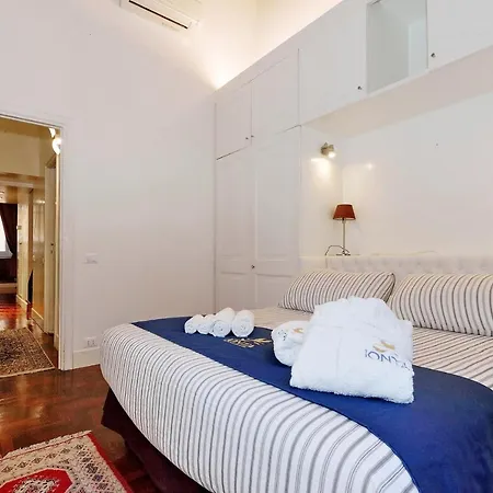 Pantheon Family Junior